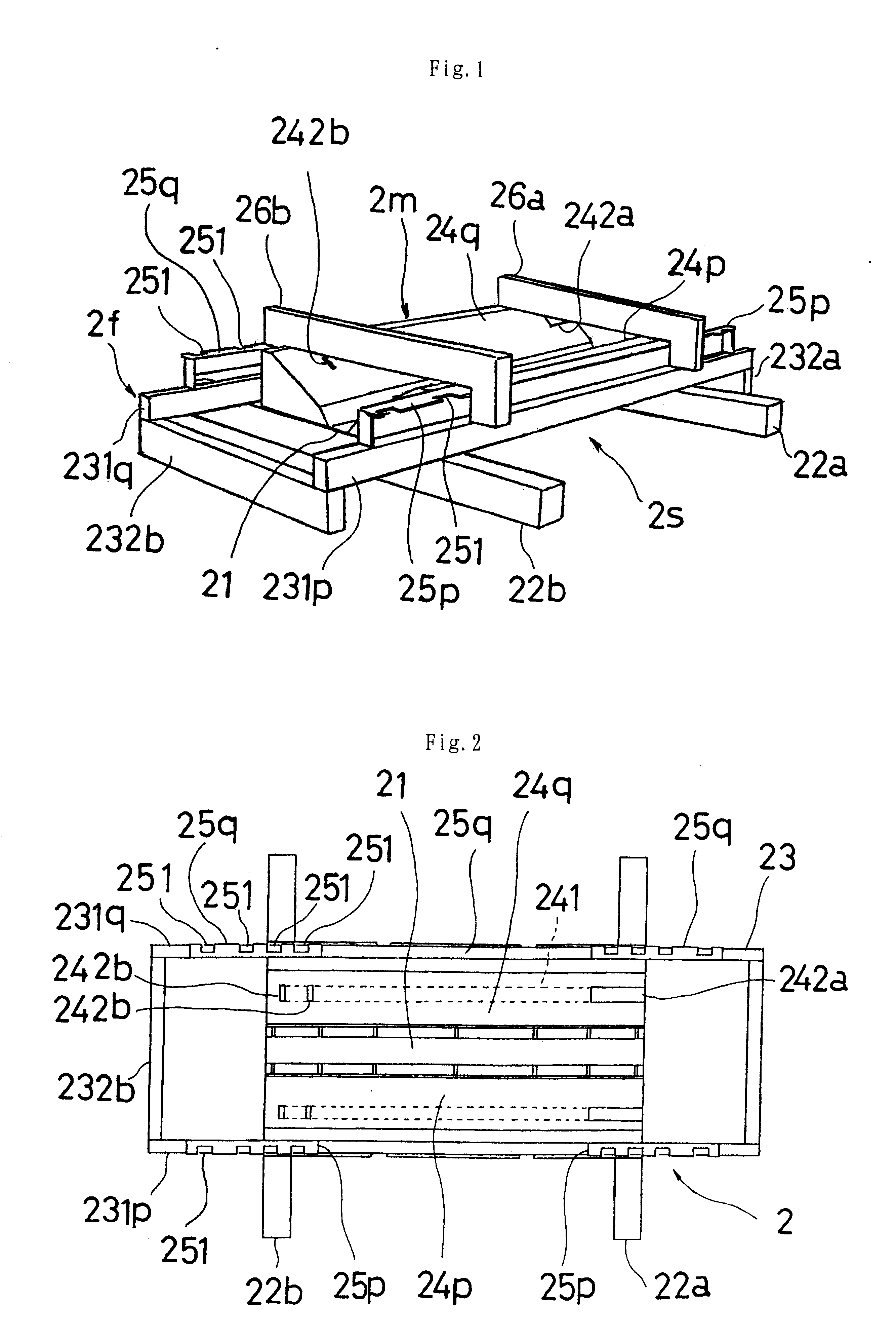 Method of introducing heavy article and method of discharging heavy article