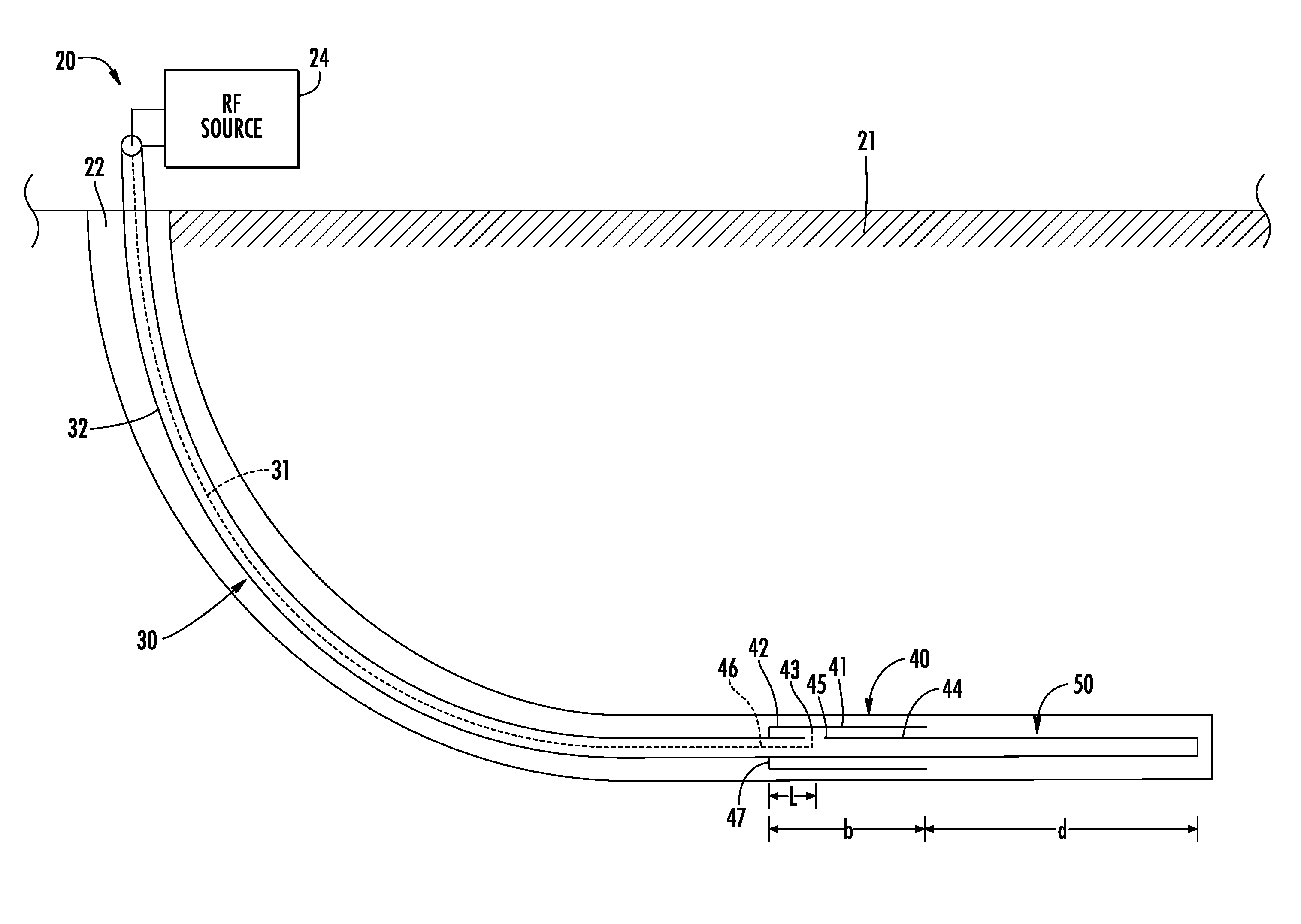 Hydrocarbon resource heating system including balun having a ferrite body and related methods