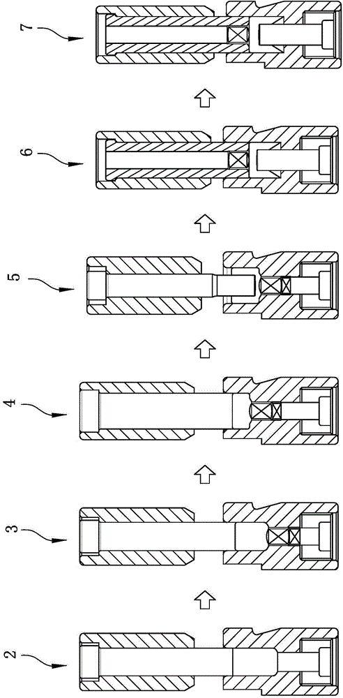 Forming method and device for male connector of universal joint