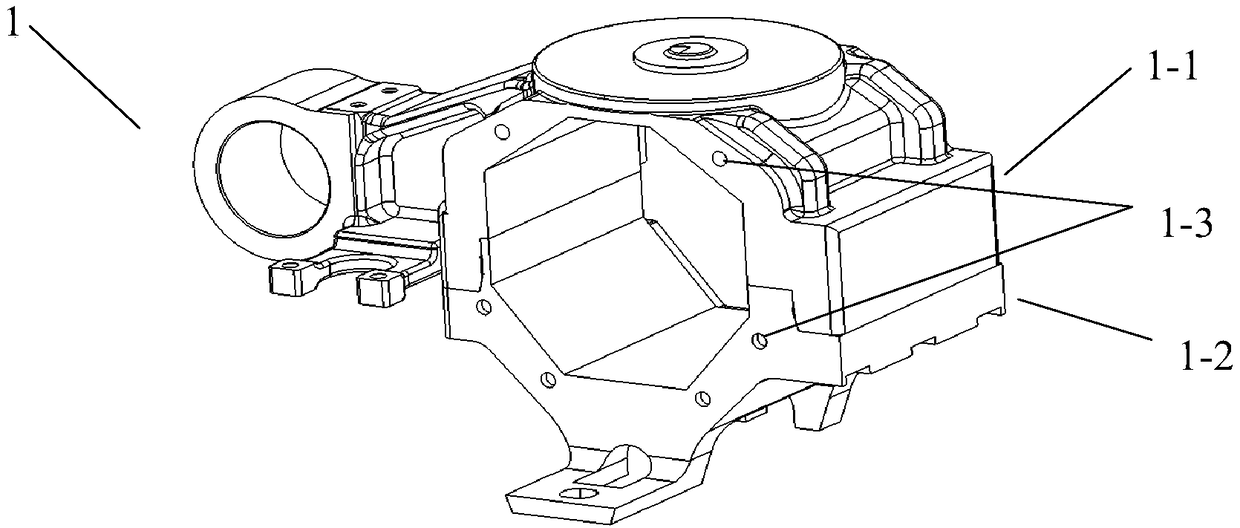 Refined gauge gauge-variable bogie wheel set locking mechanism