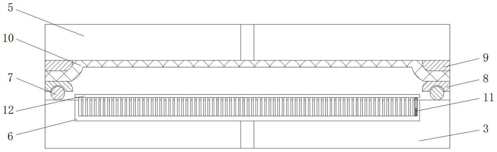 Vacuum laminating machine for producing photovoltaic cell module