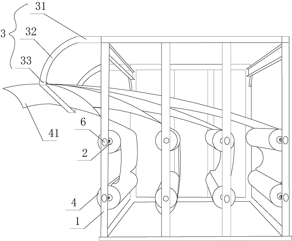 Cloth drawing device without buffering space