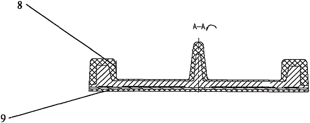 High-speed and heavy-duty rubber belt-type track section and track made by track sections