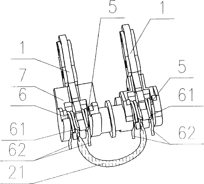Multi-break plastic-shell type circuit breaker