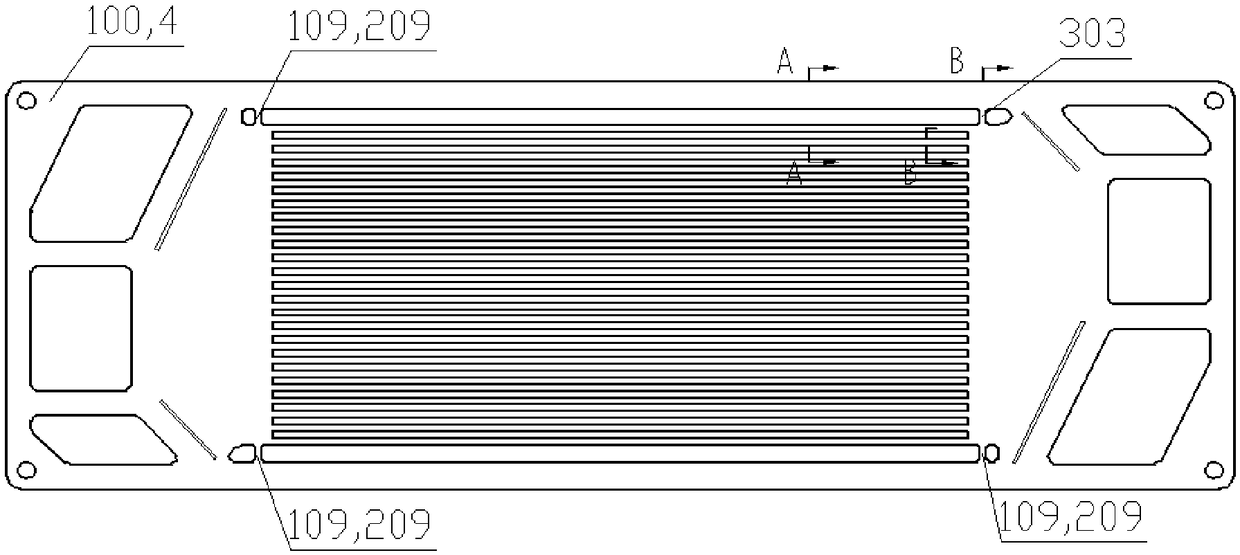 Fuel cell bipolar plate with interrupt structure
