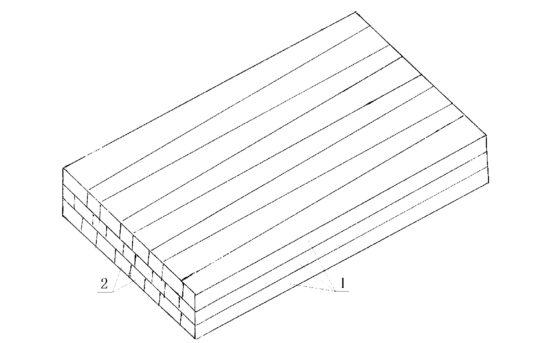 Laminated board formed by fine disintegration and rearrangement of whole raw bamboos and production technical method thereof