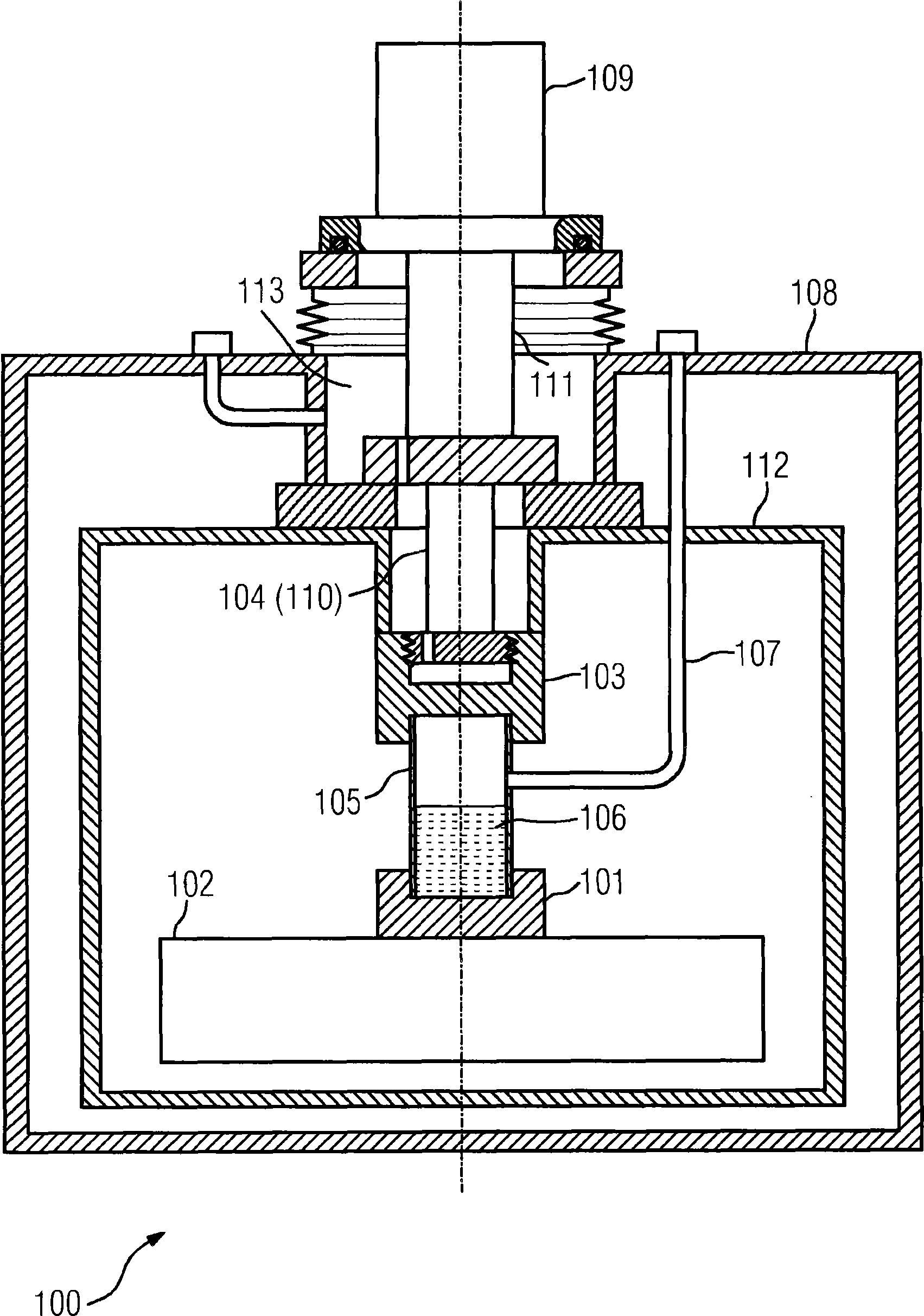 Refrigerating arrangement comprising a hot connection element and a cold connection element and a heat exchanger tube connected to the connection elements