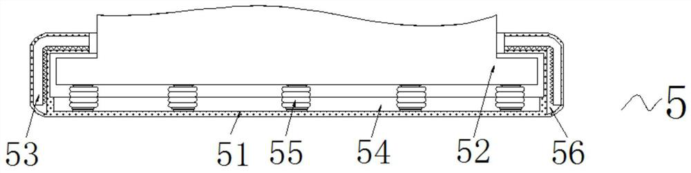 Variable-pressure water pump with stable output