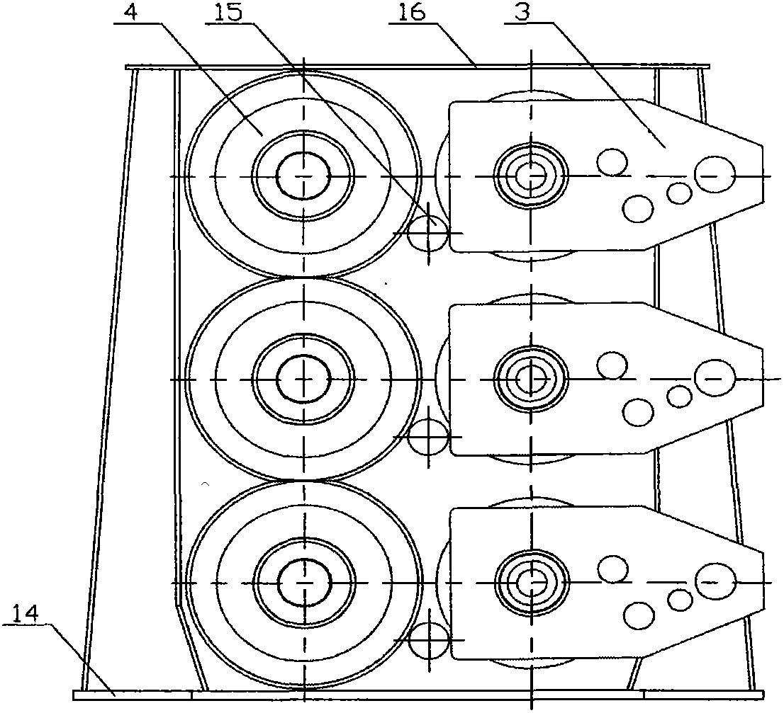 Planet differential lifting device of wind power installation vessel