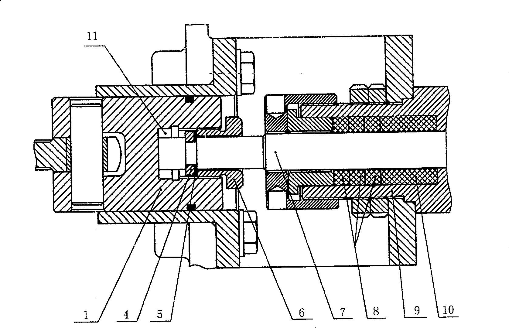 Automatic stop centering mechanism in use for reciprocating pump