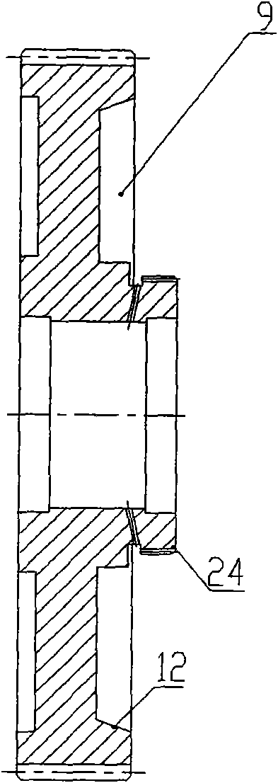 Non-stop variable speed gear box for coiler with big reel or large tension