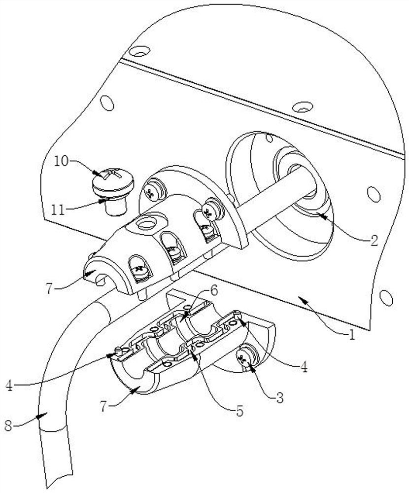 Protective threading clamp and installation method thereof