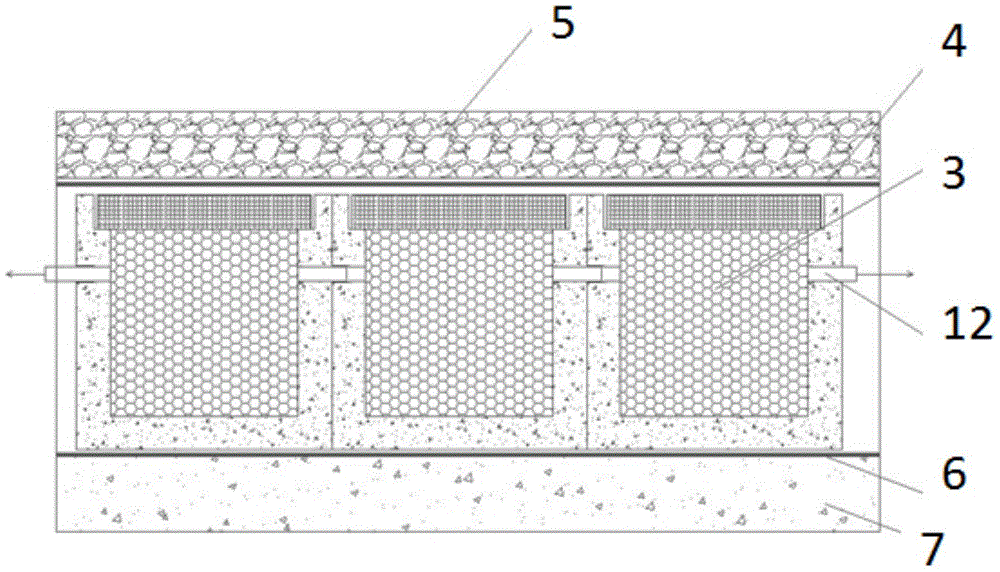 Permeable pavement base water storage module and manufacturing method thereof