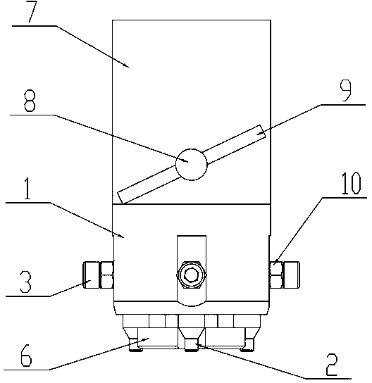 Press-fitting centering device for turbine shell plugging cover