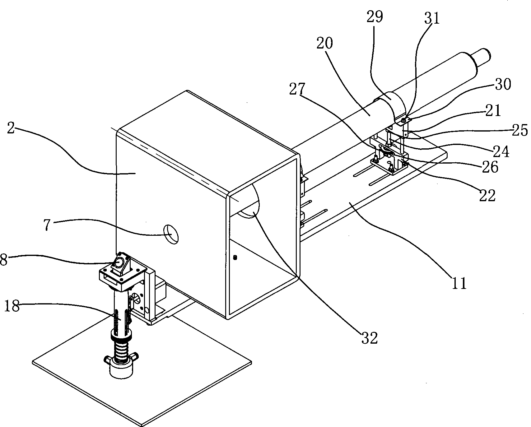 Laser cutting device of embroidery machine and laser embroidery integrated machine thereof