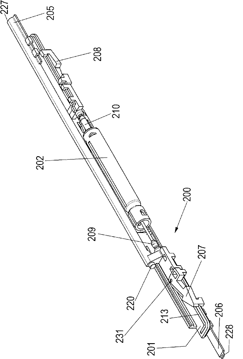 Automatic retraction apparatus and pull-out guide