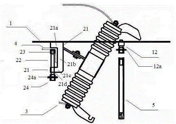 Line connector insulation separator plate