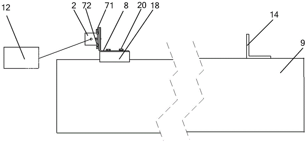 Structure and method for installing perpendicularity sensor on ultralong tubular pillar