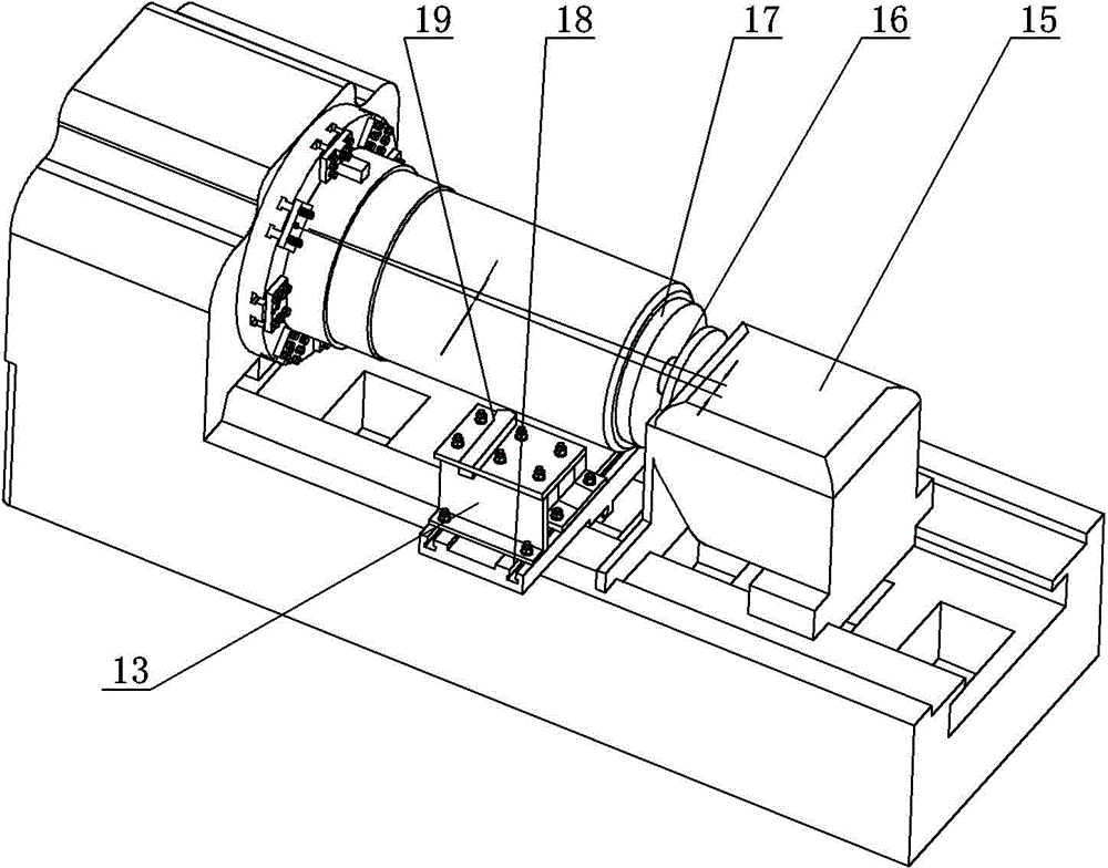 A horizontal lathe for processing cylindrical eccentric parts and the method used