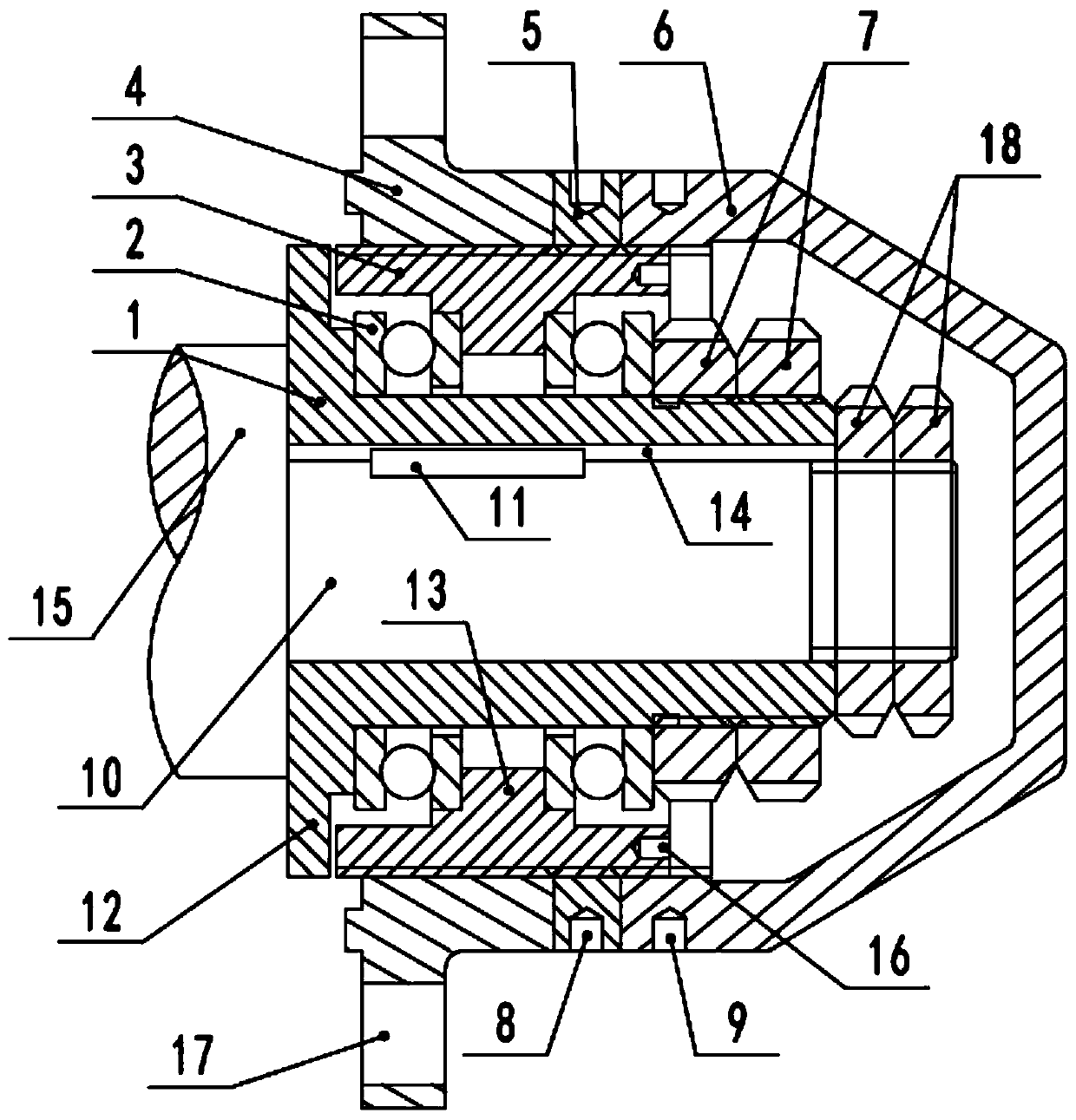 Device for detecting and adjusting gaps on two sides of rotating body in closed or semi-closed cavity