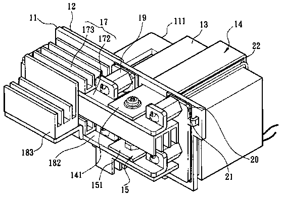 Transformer structure with effects of bearing large current and dissipating heat