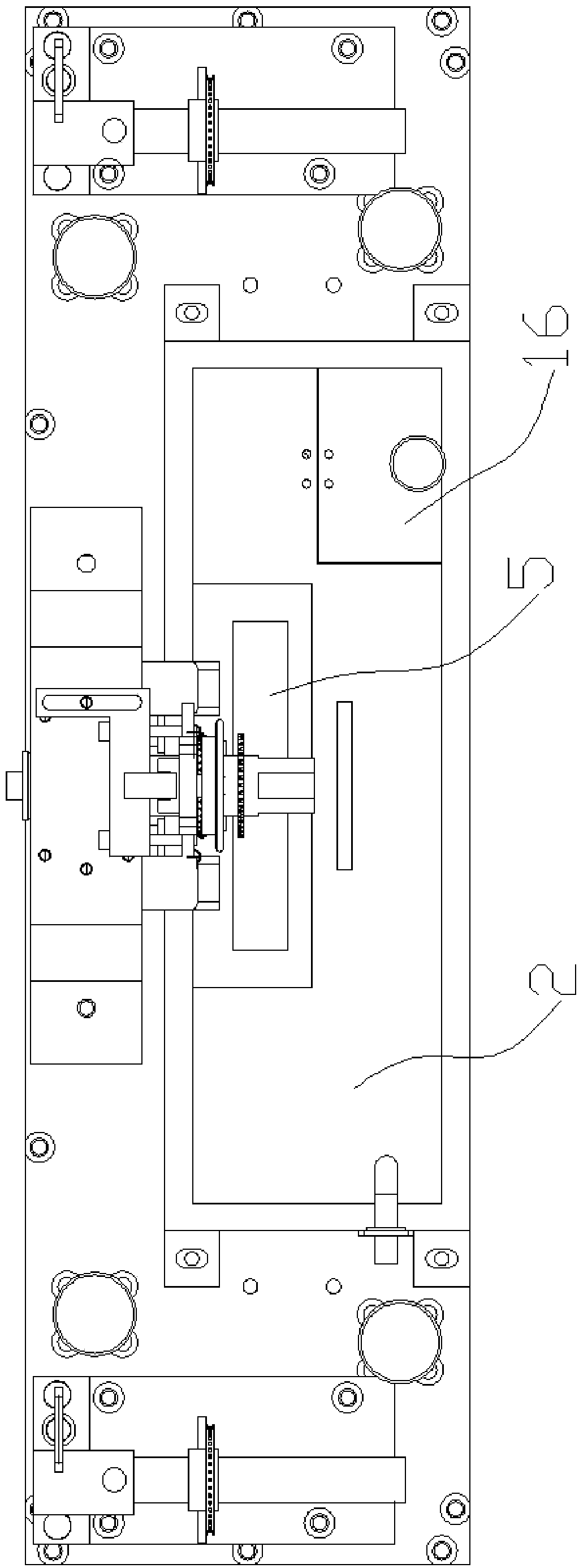 Continuous wax dispersing groove