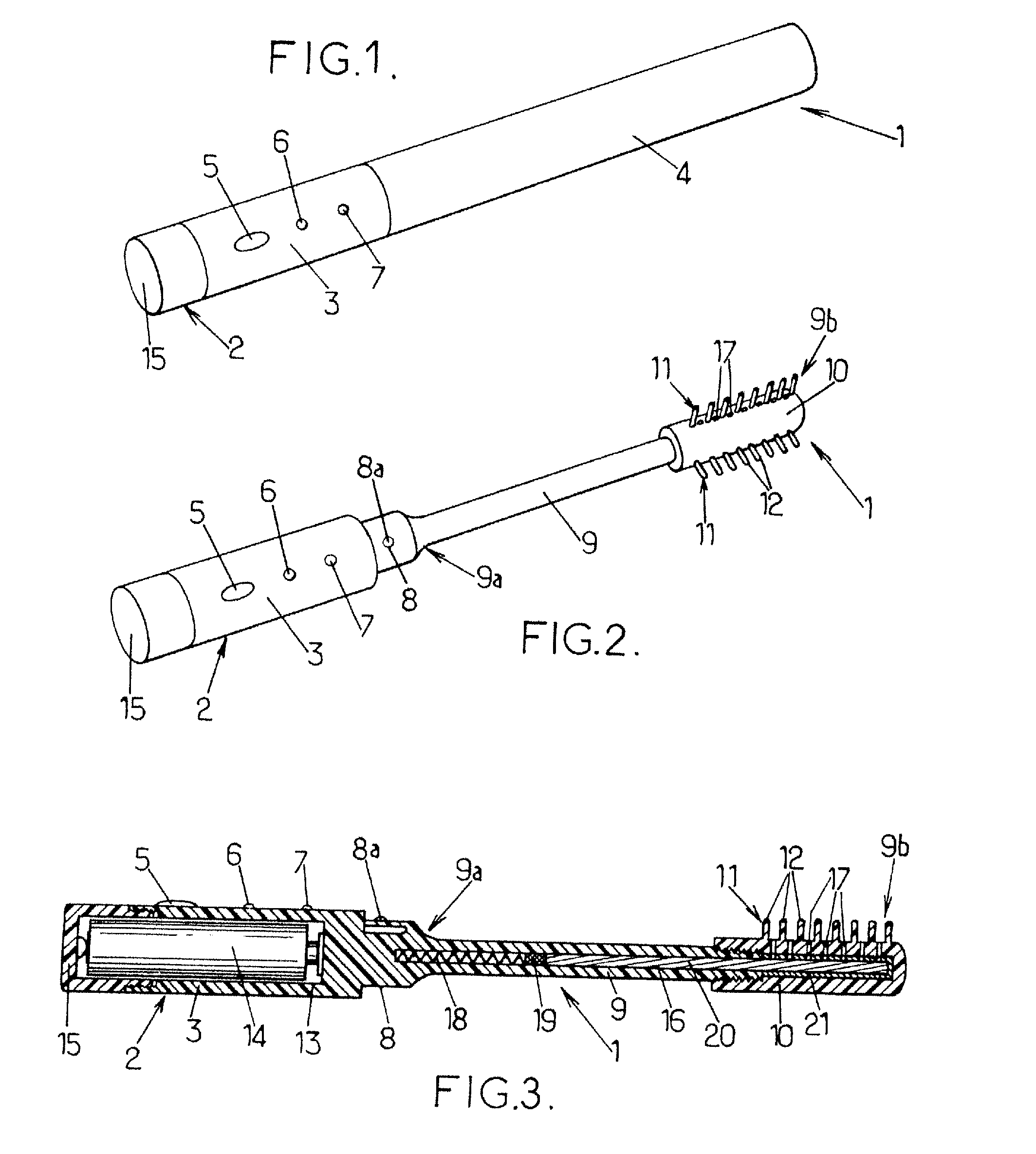 Applicator device for applying a cosmetic and the use of such a device