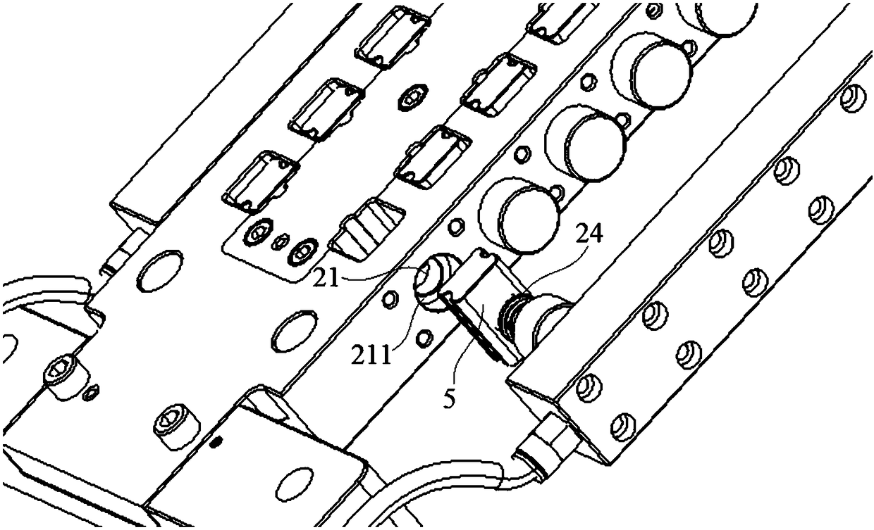 Hydraulic fixed fixture for ultra-thin fan metal piece machining