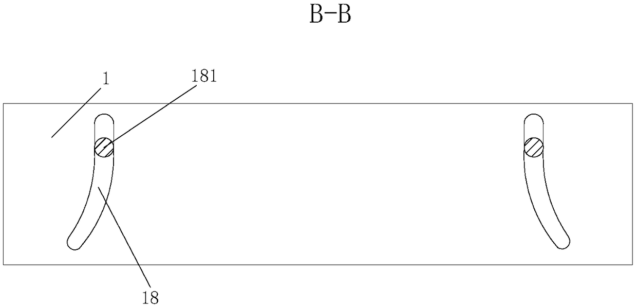 Cloth cutting device for garments