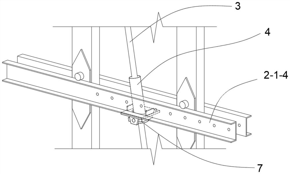 Slip form system suitable for construction of variable-diameter variable-cross-section cylinder structure