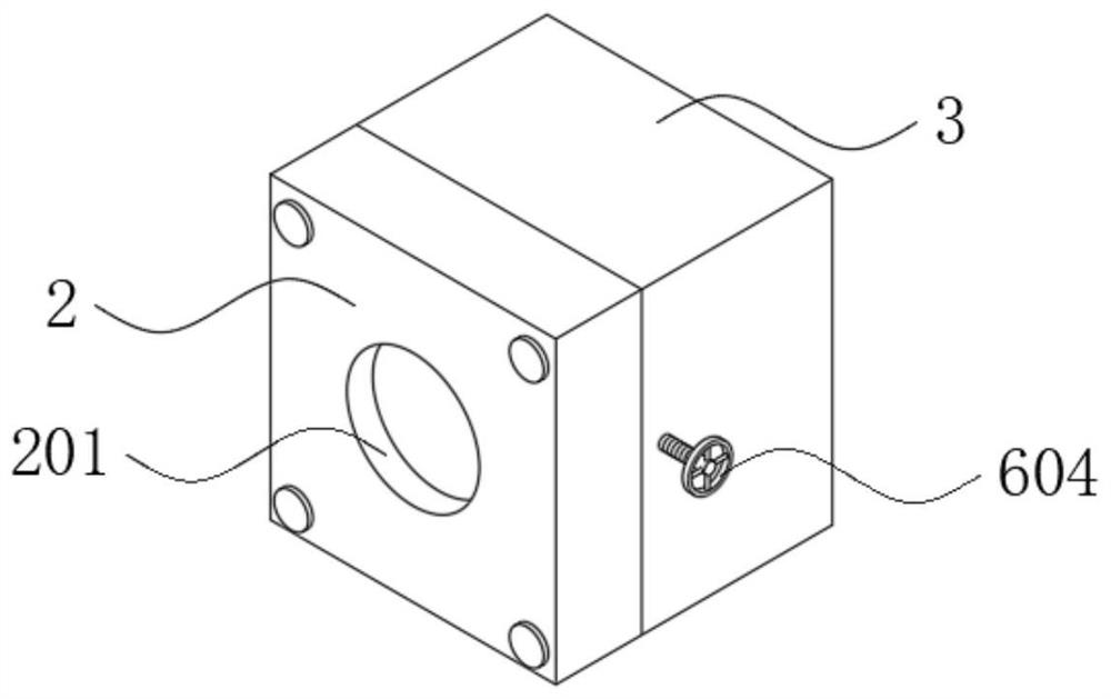 Leakage detection device and leakage detection method for gas between main and auxiliary fuel gas solenoid valves