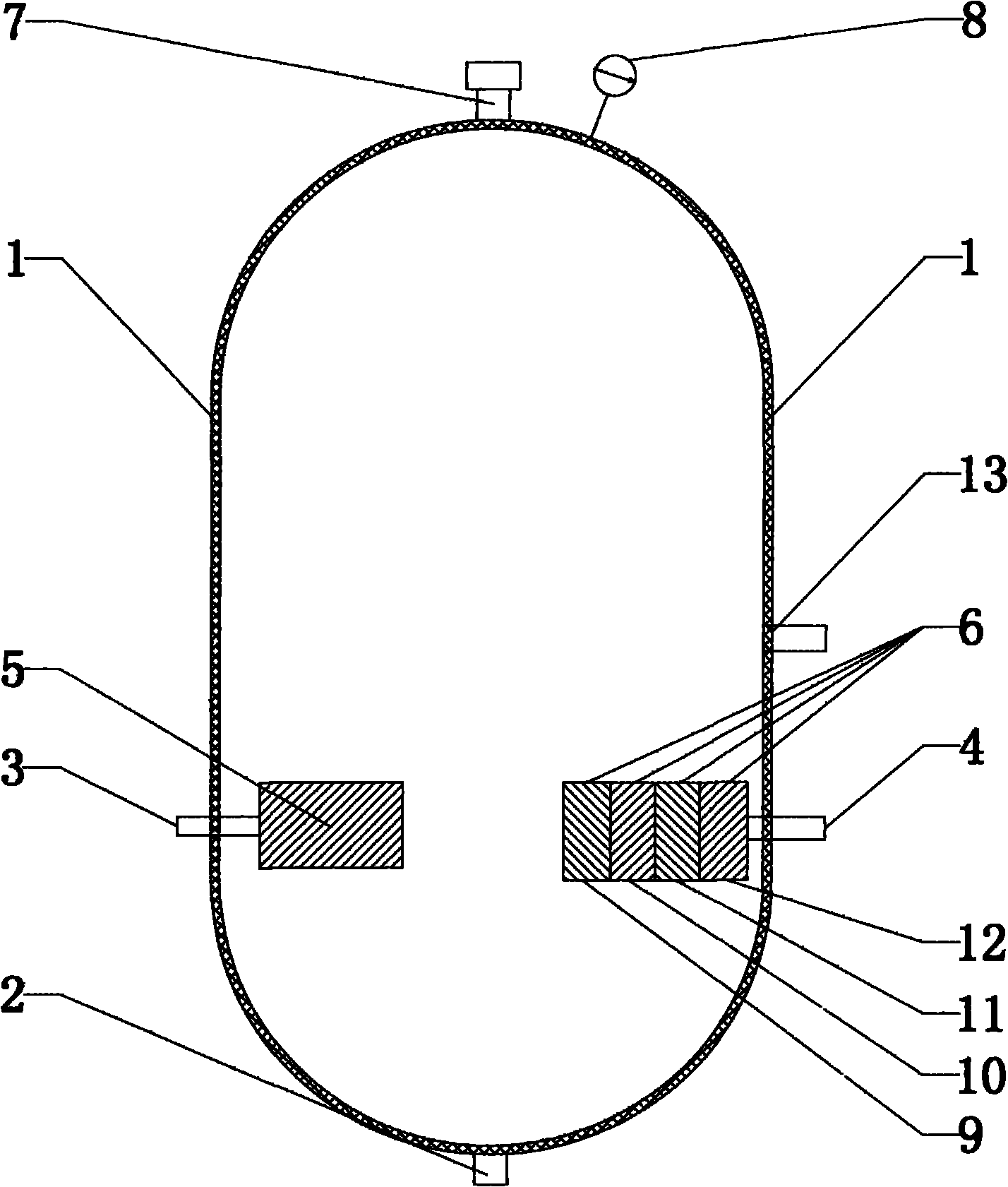 Water supply pressure container with built-in purifying and filtering device
