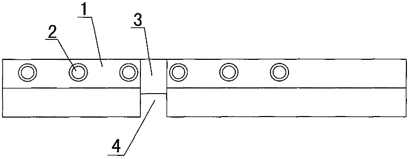 Carriage rail for sliding mechanism of extruder