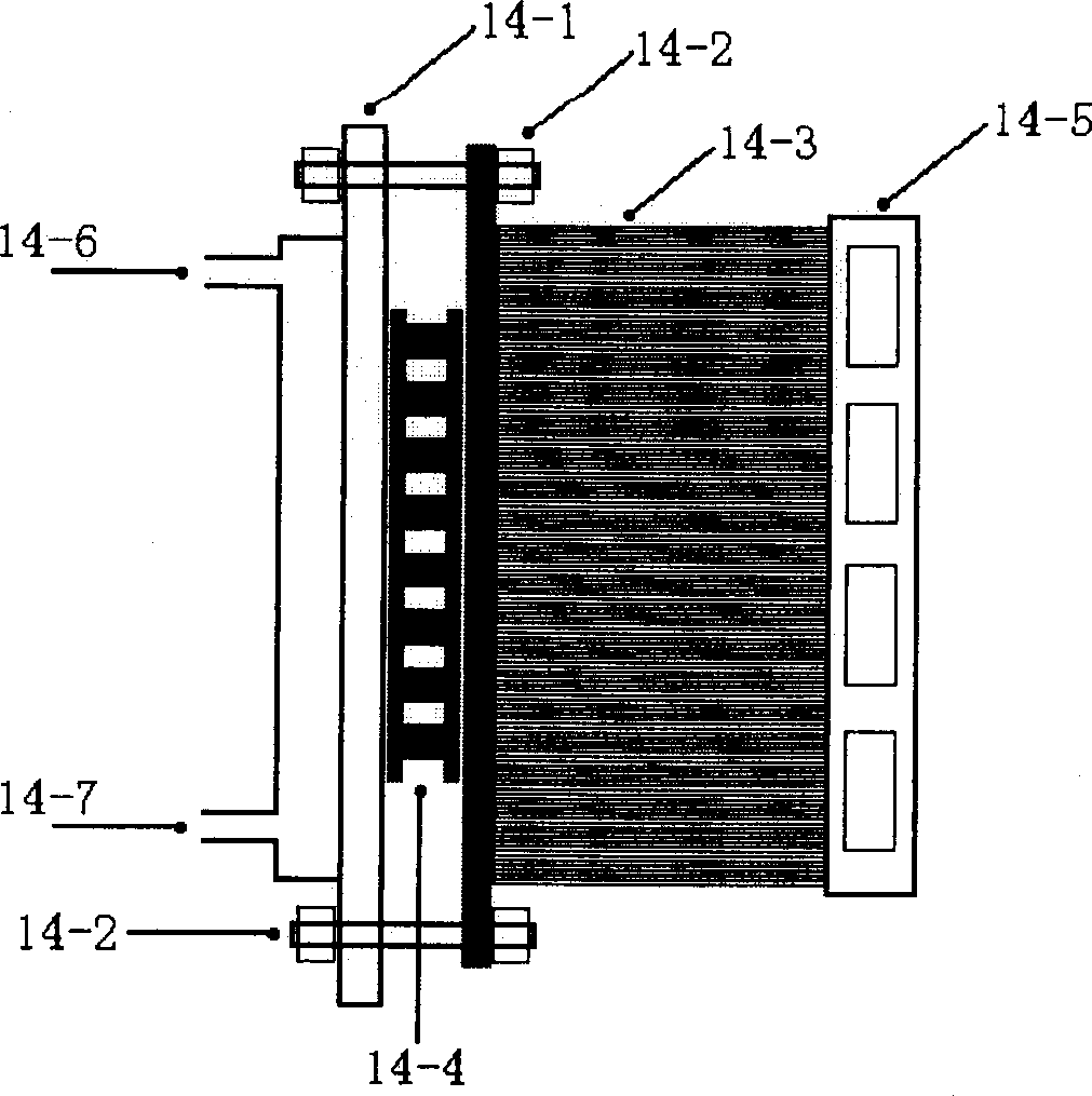 Cooling water circulating device and method based on semiconductor refrigeration technology