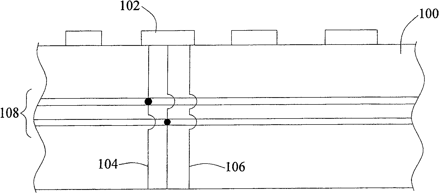 Electric connection structure of circuit board and the circuit board possessing the connection structure