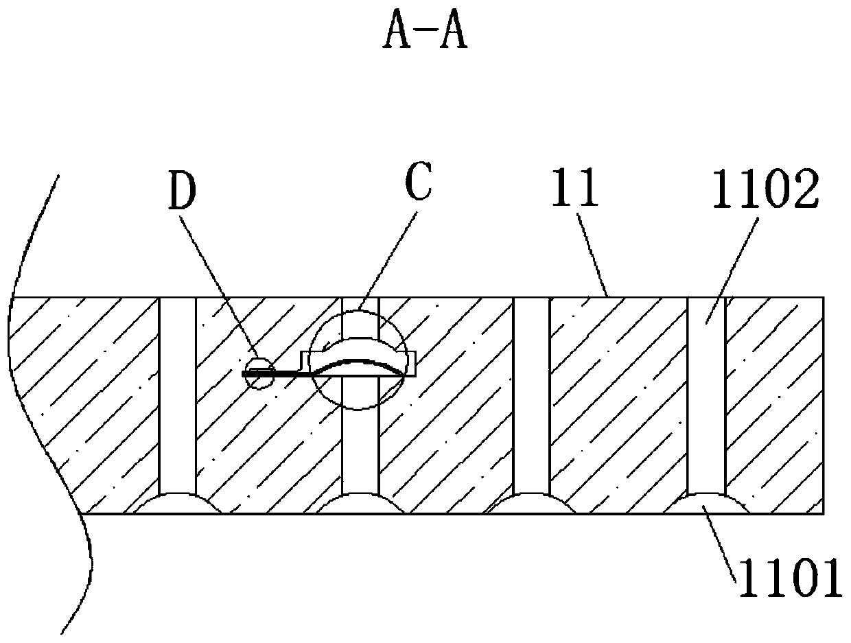 Steam loosening and carding device for textile fabric based on Bernoulli principle