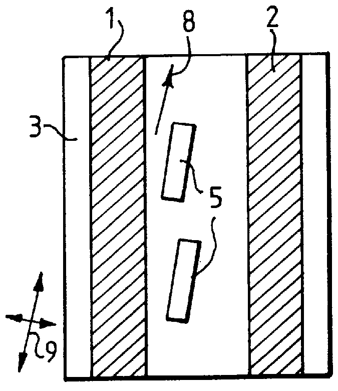 Liquid crystal display device with arrangement of common electrode portion and image signal electrode
