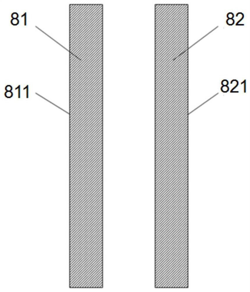 A wind turbine tower with automatically adjustable damping properties