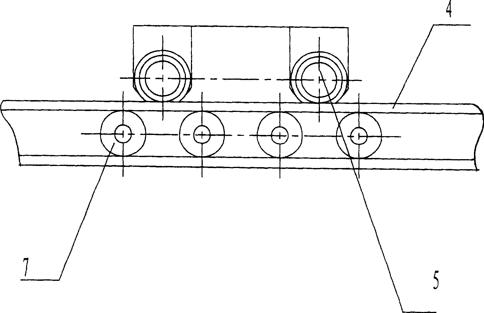 Spindle transmission mechanism of trestle-conveying-type spinning machine