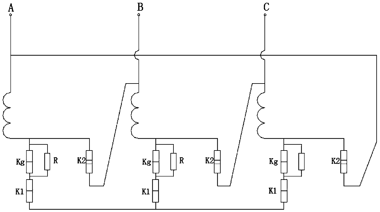 Capacity-regulating transformer with lightning protection function