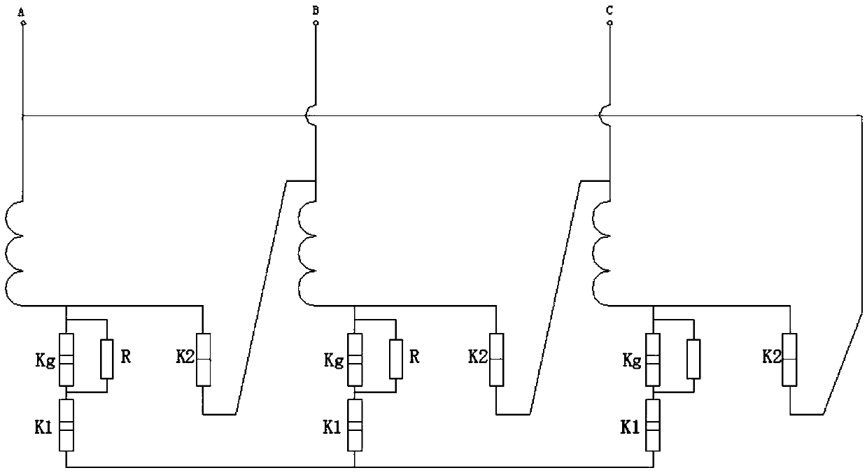 Capacity-regulating transformer with lightning protection function