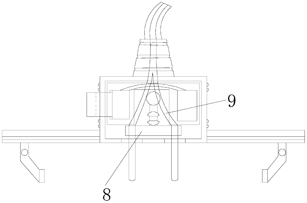 A plug pin pressing and positioning device through sliding fixation and hydraulic balance