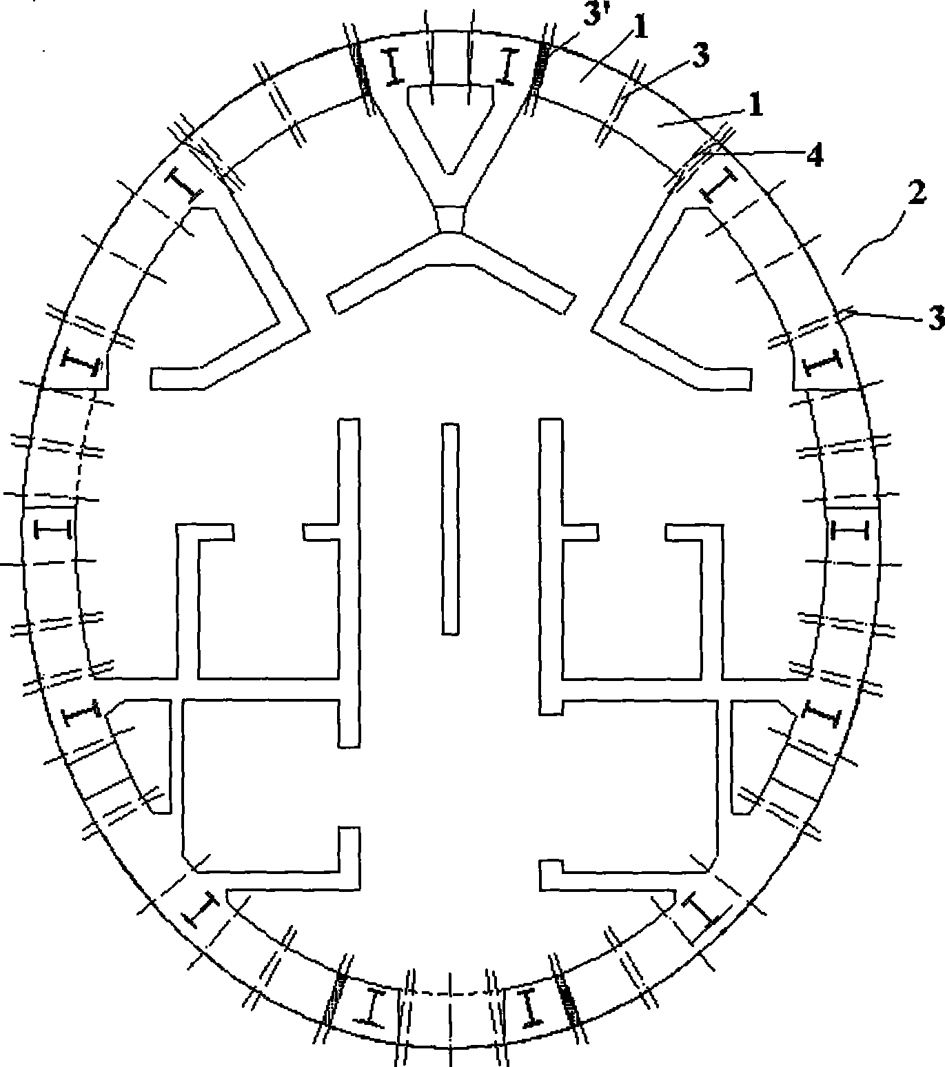 Large arc-shaped steel mould with adjustable width