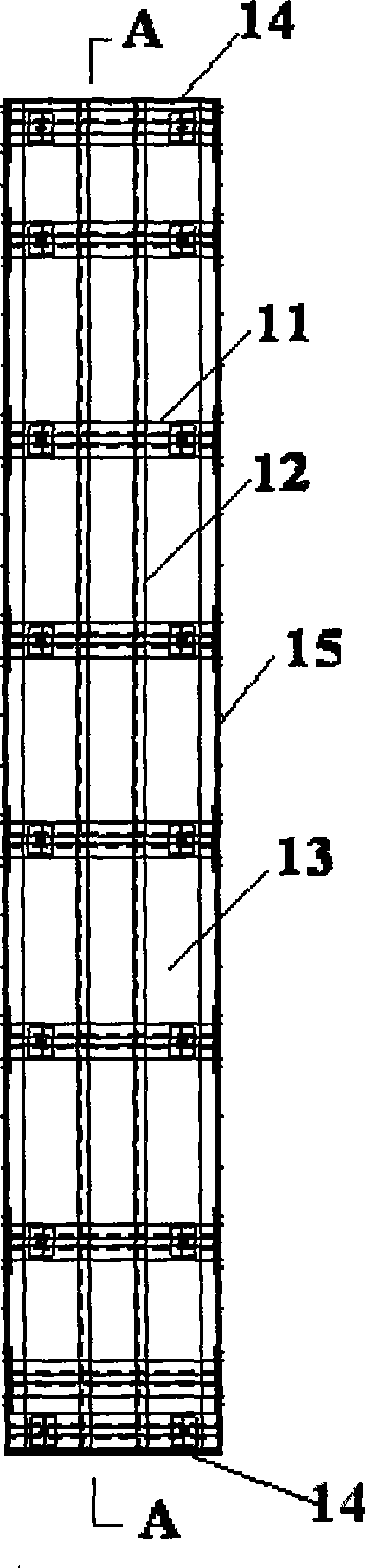 Large arc-shaped steel mould with adjustable width