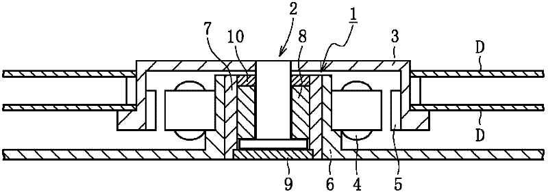 Sintered metallic bearing and fluid dynamic bearing device equipped with the bearing
