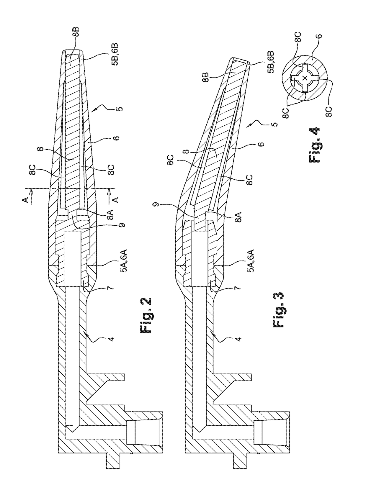 Device for packaging and dispensing fluid, liquid or pasty products