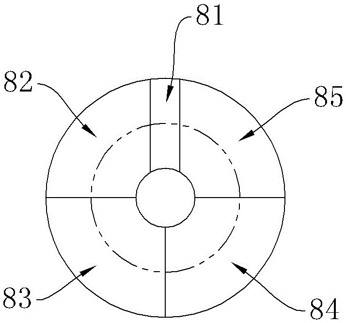 Spinning forming device for metal thin-walled cylindrical workpiece