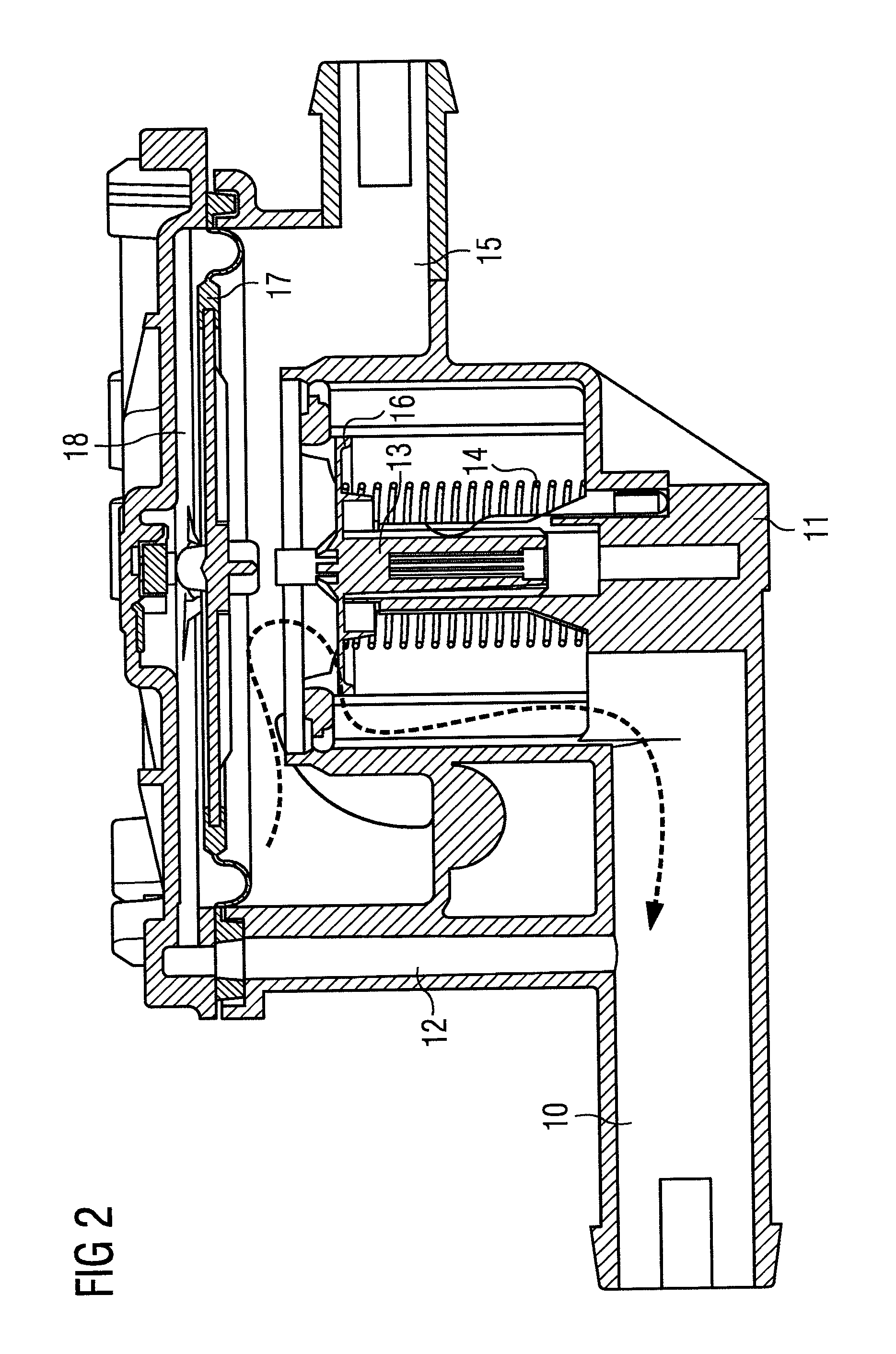 Internal combustion engine with improved tank cleaning