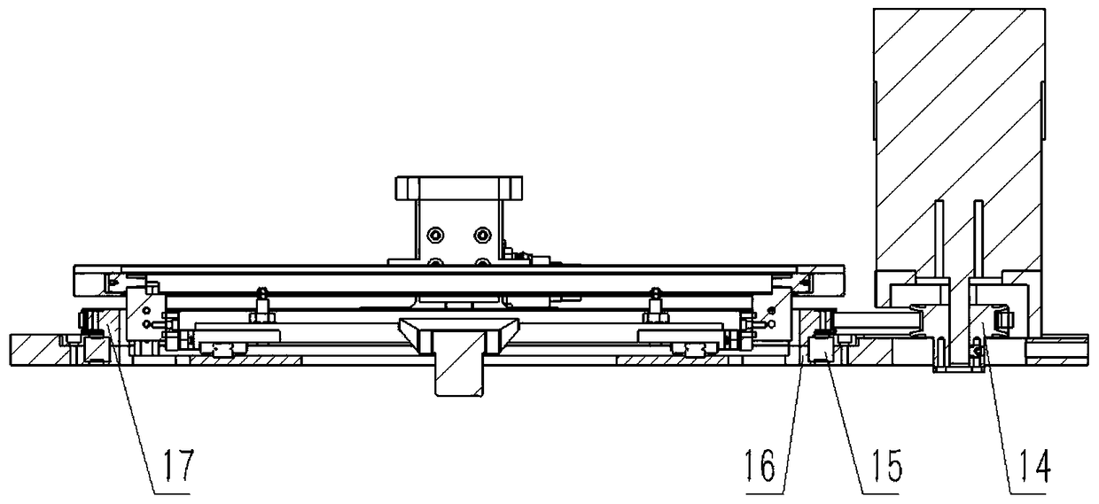 Automatic clamping and focusing mechanism for vehicle-mounted camera