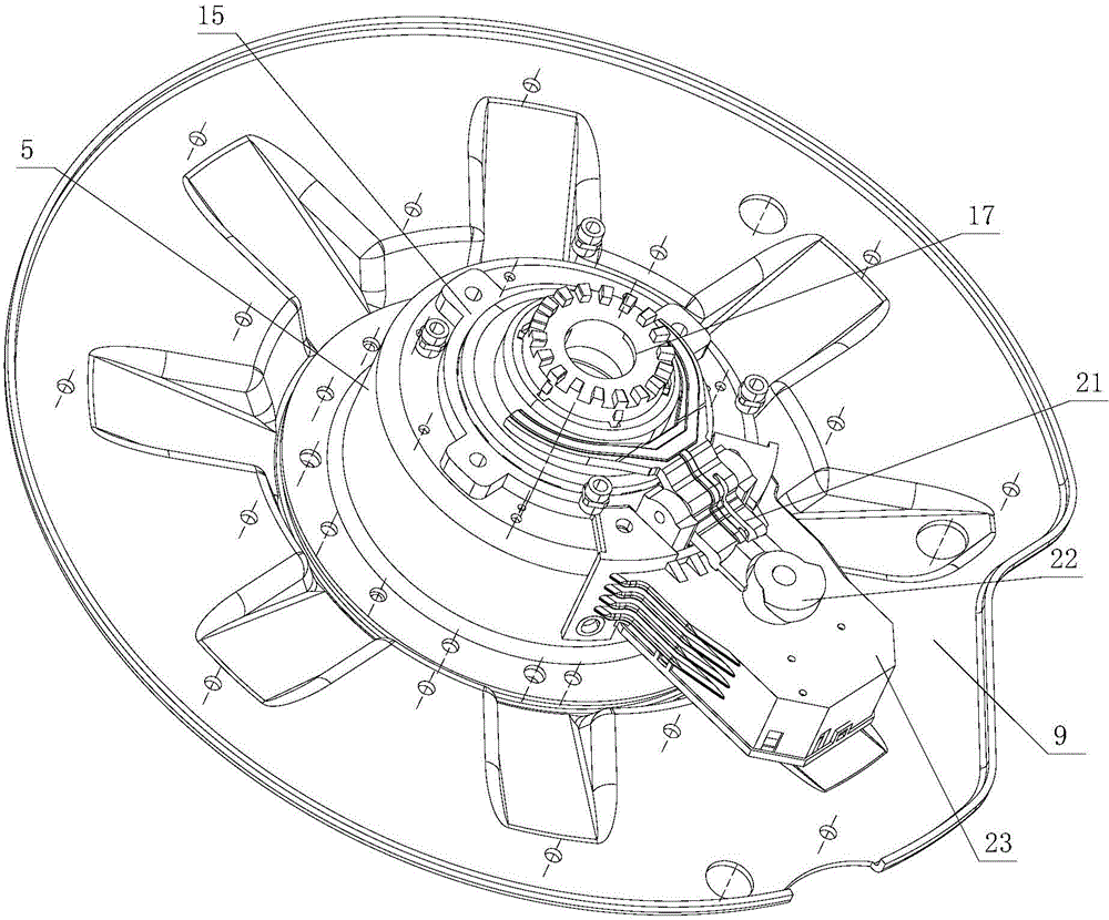 Deceleration clutch bearing mounting structure